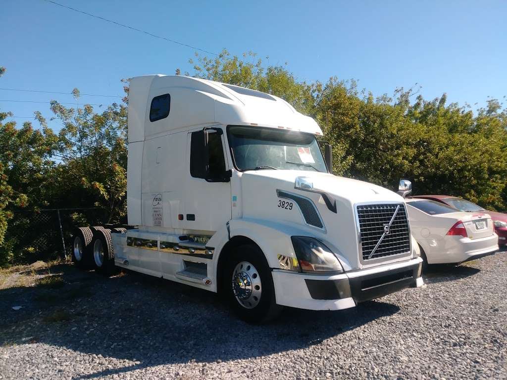 Garcia Truck And Bus Sales of Florida, Inc | 800 Thorpe Rd, Orlando, FL 32824, USA | Phone: (321) 200-6585