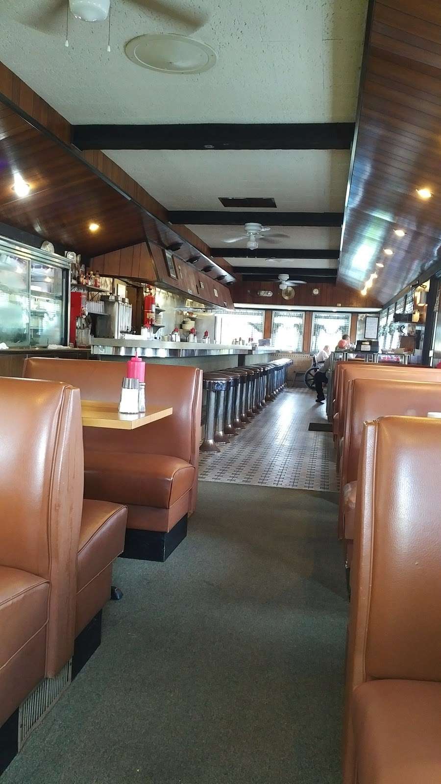 Meadow Brook Diner | 1950 US-209, Brodheadsville, PA 18322, USA | Phone: (570) 992-5205