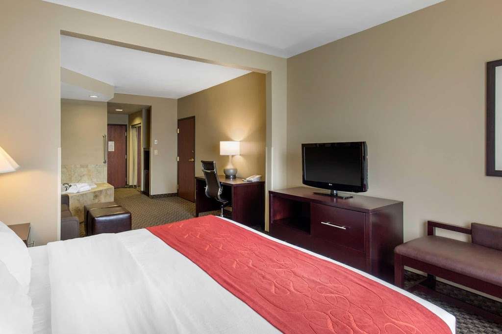 Comfort Suites | 23420 Sussex Hwy, Seaford, DE 19973, USA | Phone: (302) 262-8085