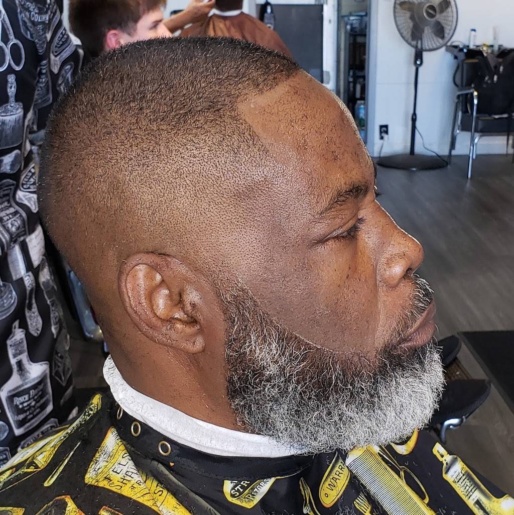 20 & Out Barbershop | 32871 Schoenherr Rd, Warren, MI 48088, USA | Phone: (586) 222-1314