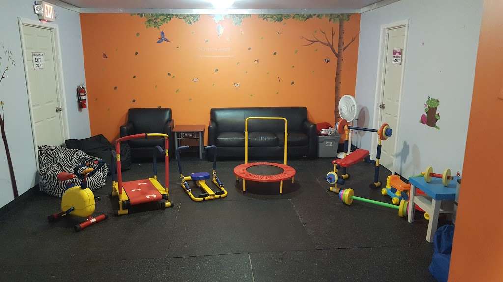 Everyday Fitness Gym | 221 E Douglas St, Clinton, MO 64735, USA | Phone: (660) 492-9900