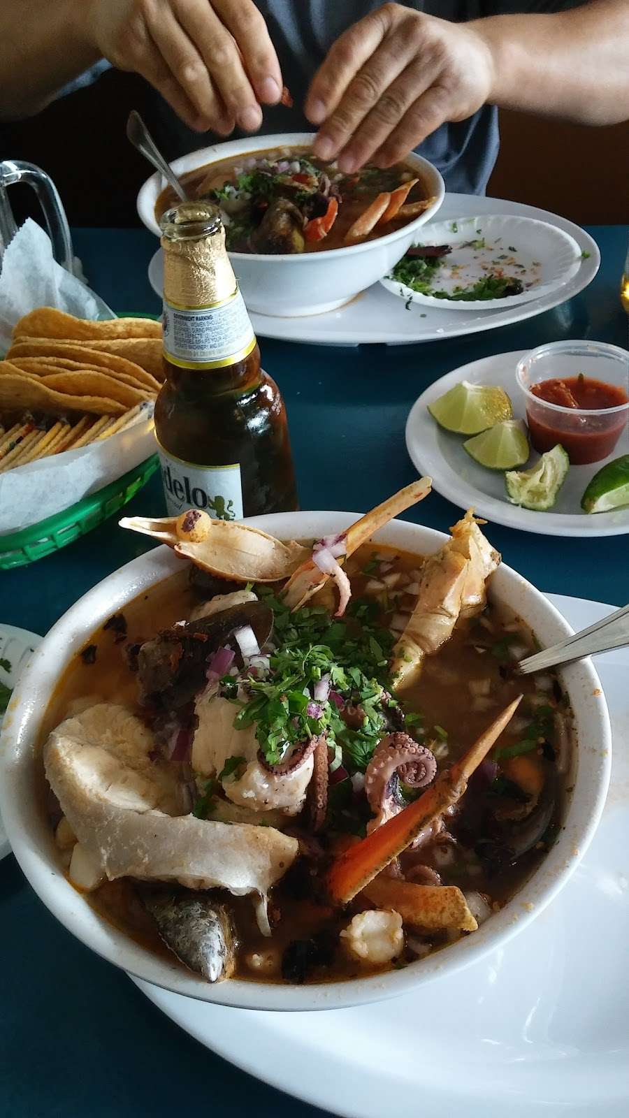 MARISCOS LAS ISLITAS | 911 N Pecos Rd, Las Vegas, NV 89101, USA | Phone: (702) 642-3123