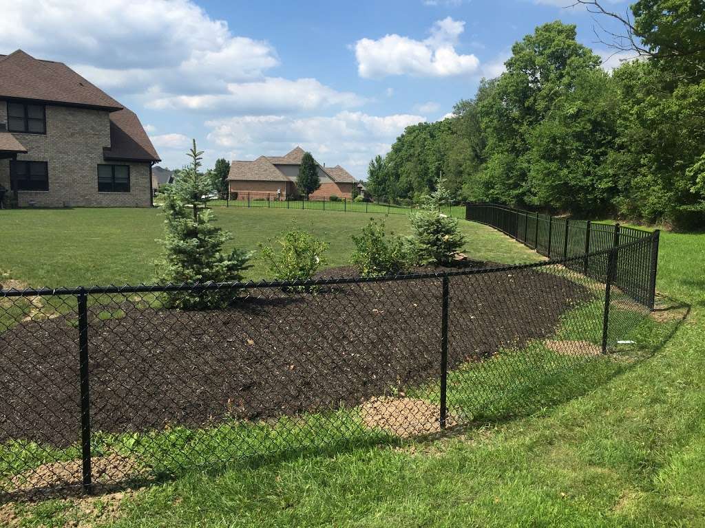 Mayes Fence Builder | 49 North Railroad Street, Whiteland, IN 46184, USA | Phone: (317) 403-6549