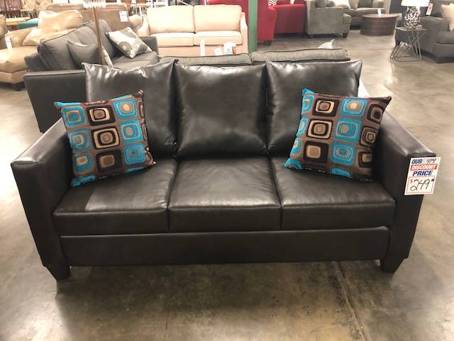 Wichita Home Decor Outlet | 1730 S Laura St, Wichita, KS 67211, USA | Phone: (316) 358-7212