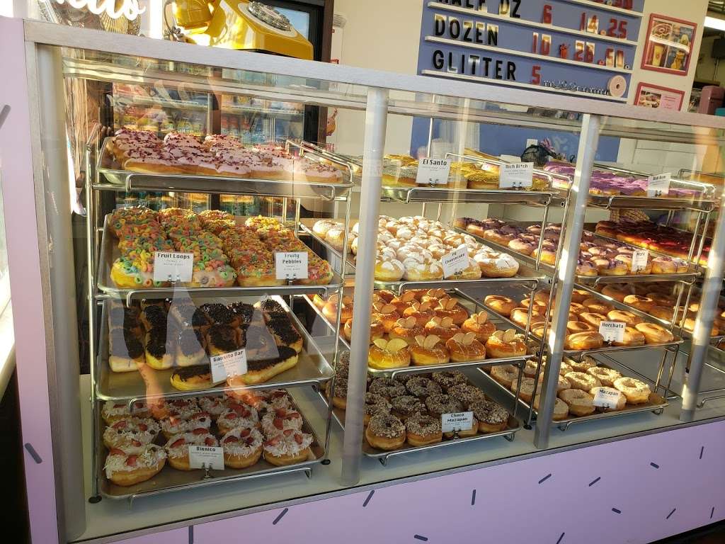 Donas | 8636 Imperial Hwy, Downey, CA 90242, USA | Phone: (562) 622-2429