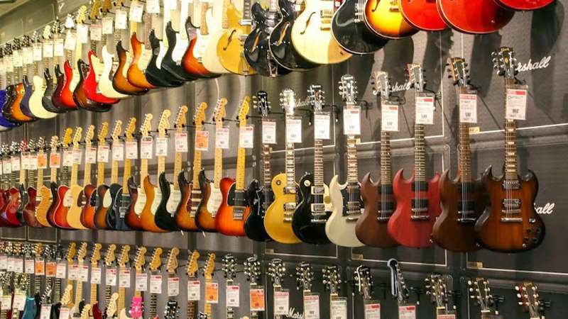 Guitar Center | 2550 Canyon Springs Pkwy Suite A, Riverside, CA 92507, USA | Phone: (951) 413-2951