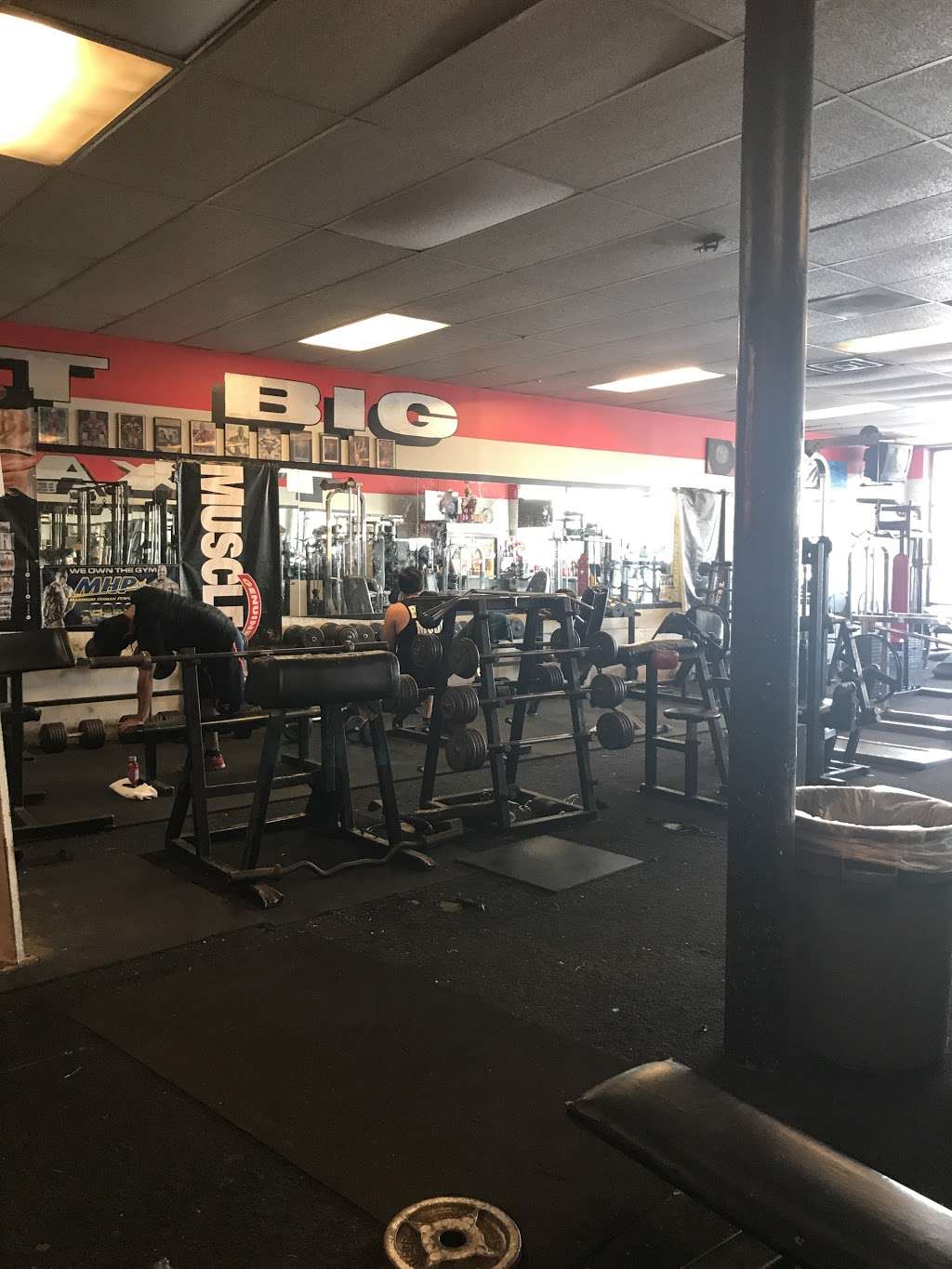 Texas Gym | 2324 Oates Dr, Dallas, TX 75228, USA | Phone: (214) 328-8025