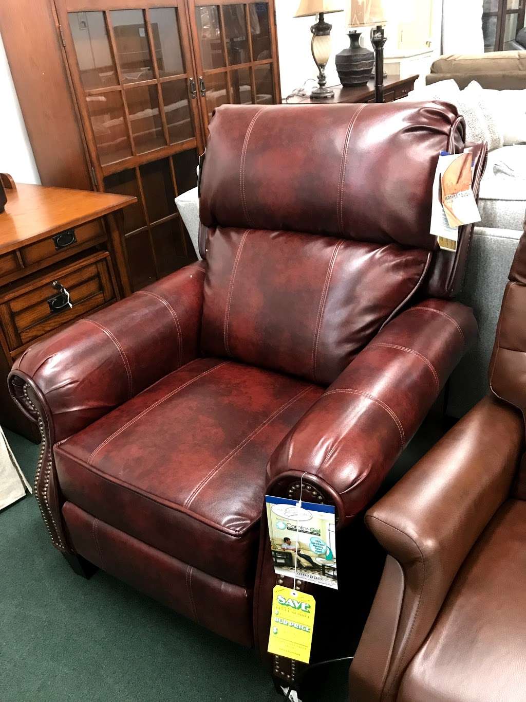 Johns Furniture Store Chicago | 5529 S Narragansett Ave, Chicago, IL 60638, USA | Phone: (773) 581-5365