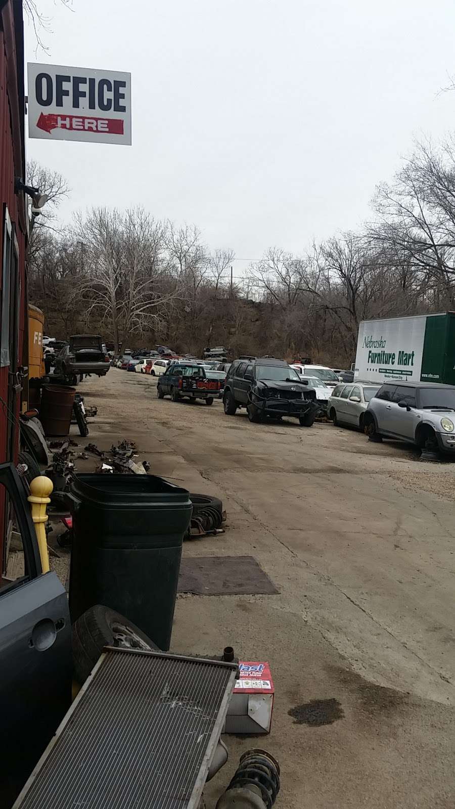 Economy Auto Salvage | 3139 N Stadium Dr, Kansas City, MO 64128, USA | Phone: (816) 921-3700