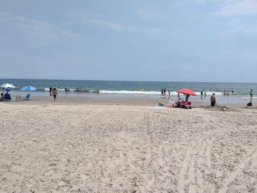 Breezy Point Surf Club | 1 Beach 227th St, Breezy Point, NY 11697, USA | Phone: (718) 634-2500