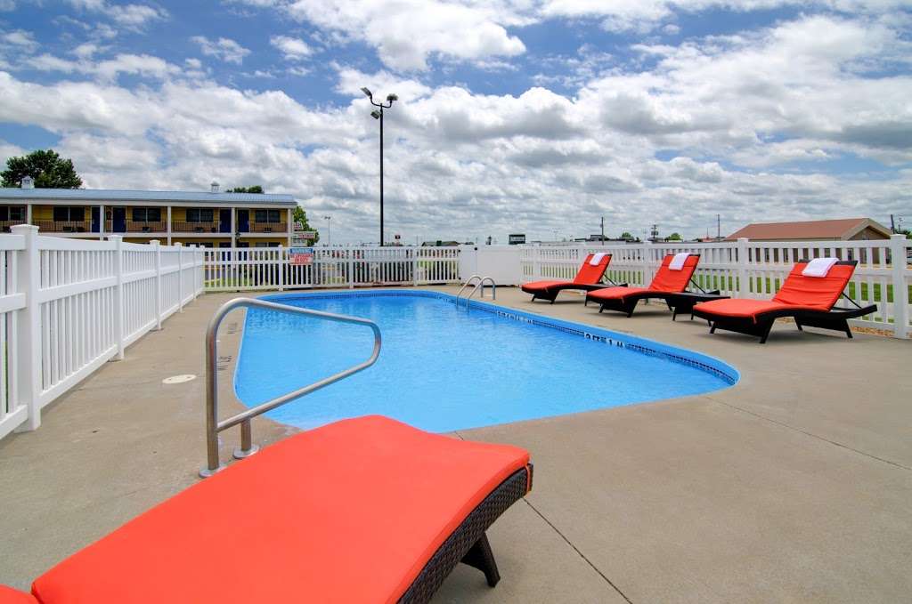 Westbridge Inn and Suites Clinton | 106 S Baird Ave, Clinton, MO 64735, USA | Phone: (660) 885-2206