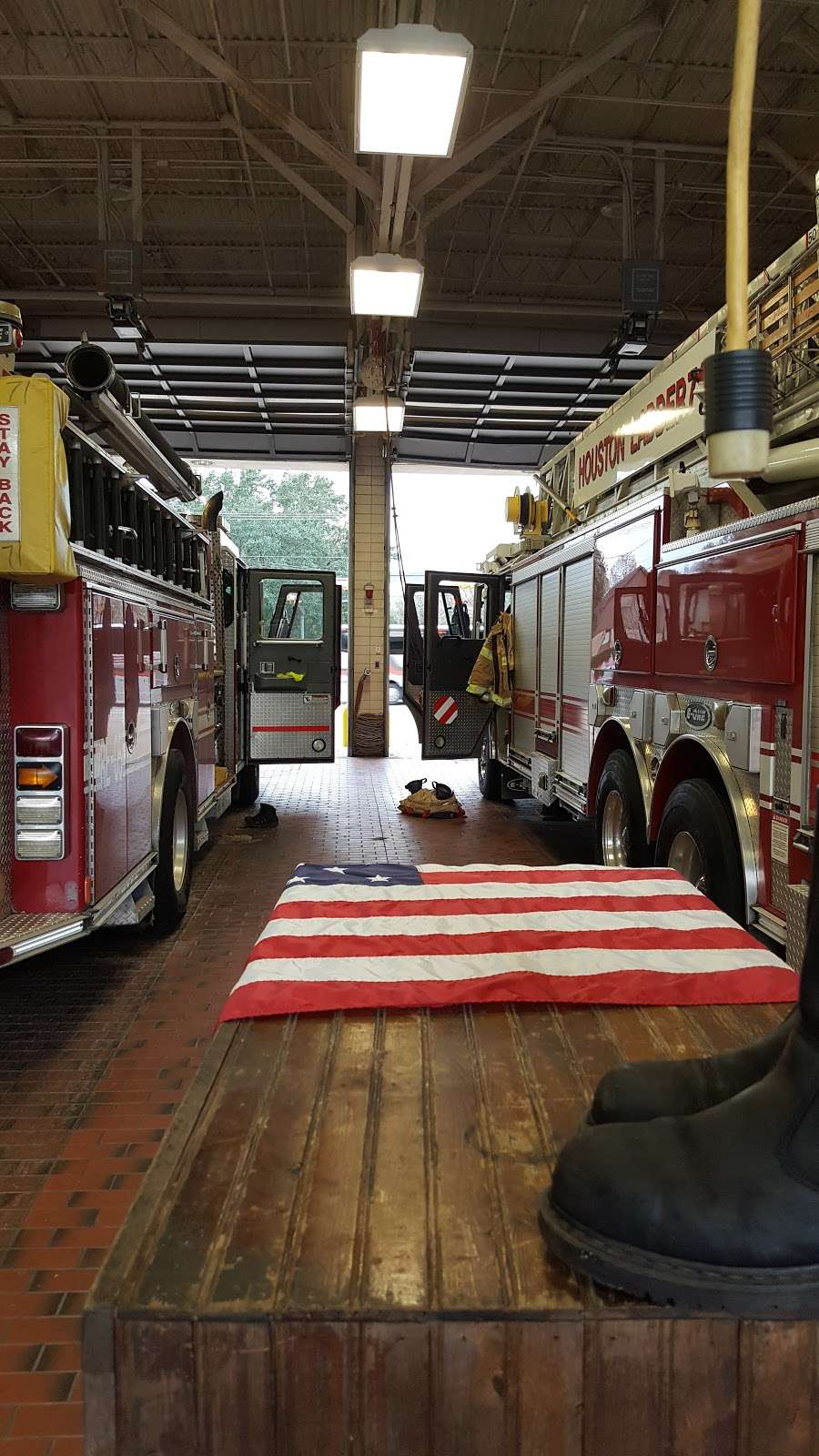 Houston Fire Station 71 | Space Center Blvd, Houston, TX 77062, USA | Phone: (832) 394-6700