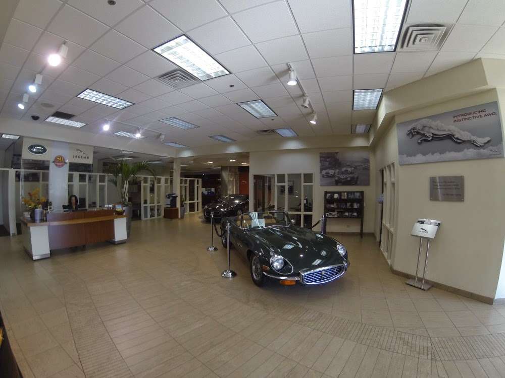 Jaguar Chicago | 1924 N Paulina St, Chicago, IL 60622, USA | Phone: (773) 227-3200