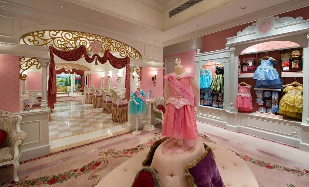 Bibbidi Bobbidi Boutique – Disney Springs | 1780 Buena Vista Dr, Lake Buena Vista, FL 32830, USA | Phone: (407) 939-7895