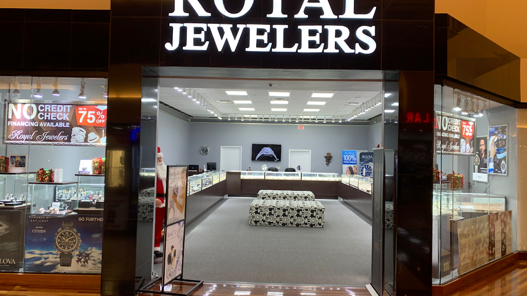 Royal Jewelers | 3000 Grapevine Mills Pkwy, Grapevine, TX 76051, USA | Phone: (972) 691-0000