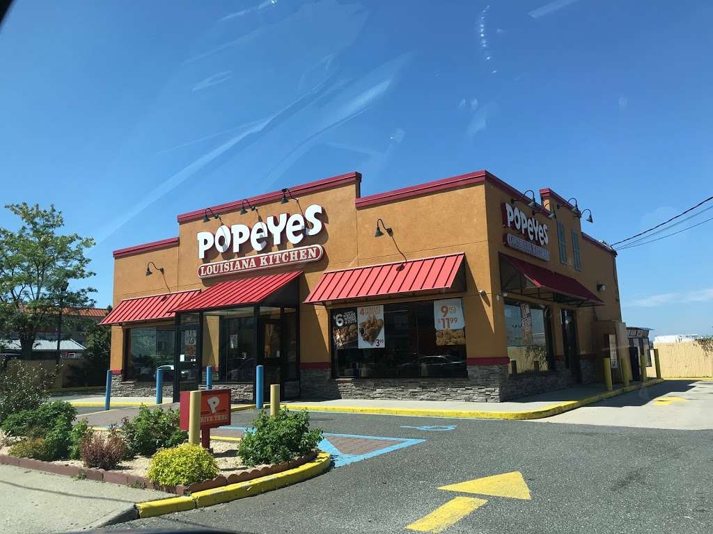 Popeyes Louisiana Kitchen | 679 Rockaway Turnpike, Lawrence, NY 11559, USA | Phone: (516) 371-2880