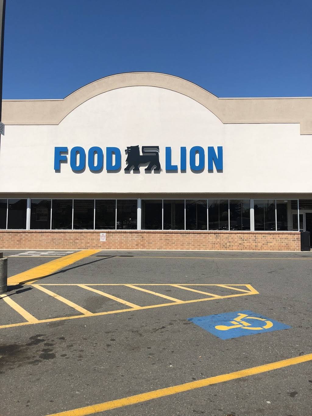 Food Lion | 4709 Tuckaseegee Rd, Charlotte, NC 28208, USA | Phone: (704) 399-1880