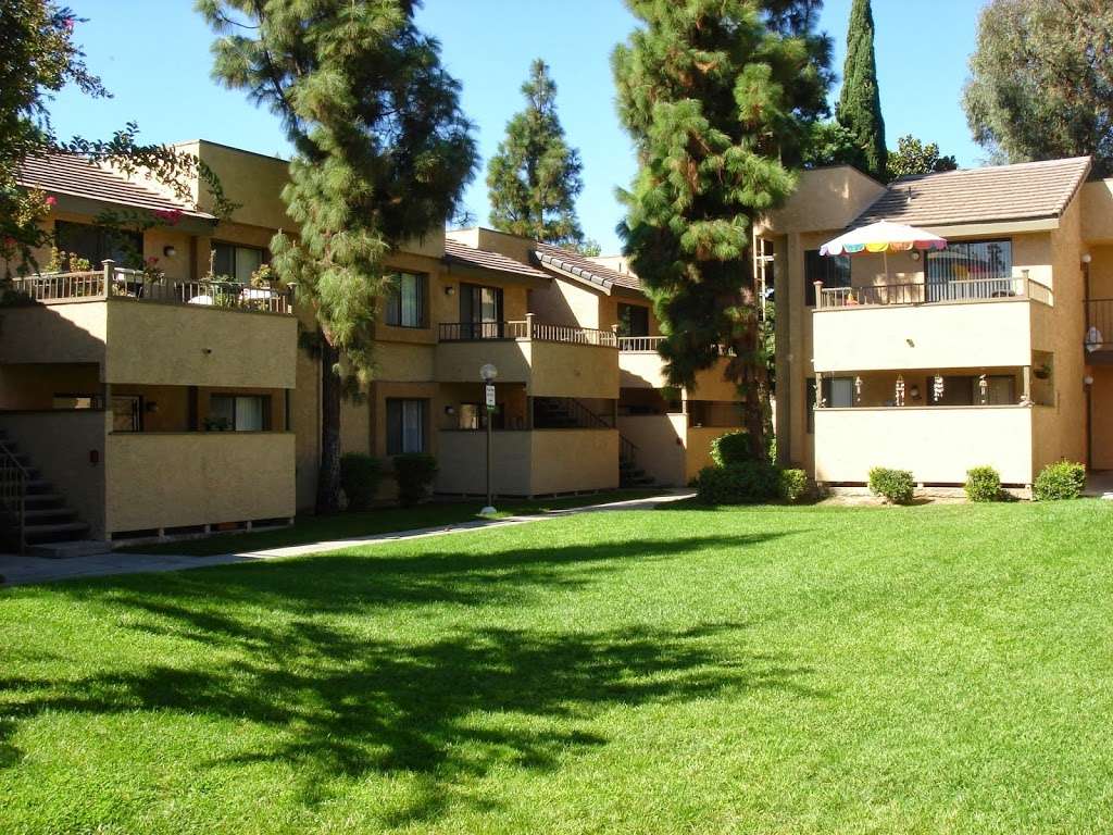 Colony Ridge Apartments | 17400 Arrow Blvd, Fontana, CA 92335, USA | Phone: (909) 350-1900