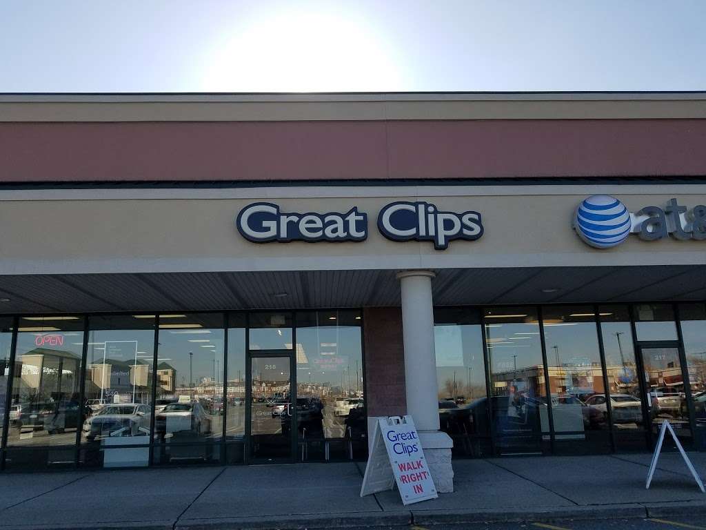 Great Clips | 218 Lefante Way, Bayonne, NJ 07002, USA | Phone: (201) 823-2500