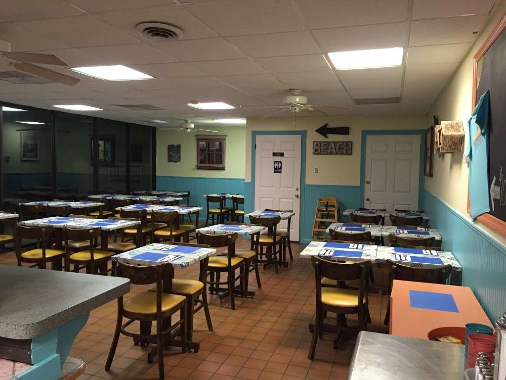 Lemmas Beach Grill | 9103 Atlantic Ave, Wildwood Crest, NJ 08260, USA | Phone: (609) 522-6361