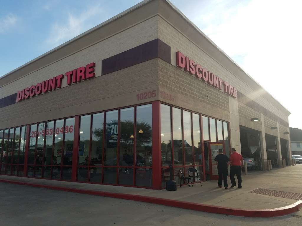 Discount Tire | 10205 S Texas 6, Sugar Land, TX 77498, USA | Phone: (281) 565-0496