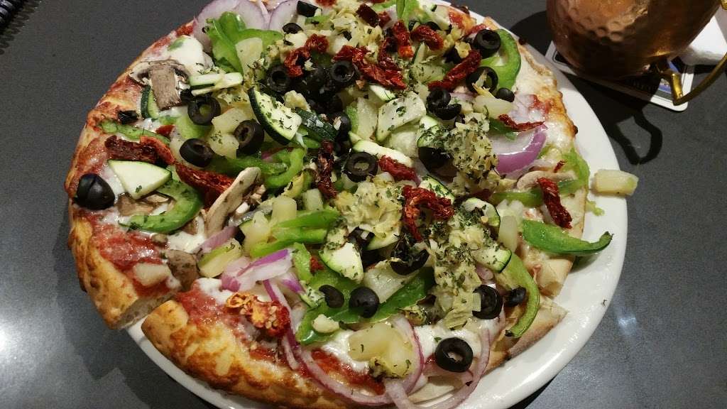 Oggis Sports Brewhouse Pizza | 2854 Lenwood Rd, Barstow, CA 92311, USA | Phone: (760) 253-2001