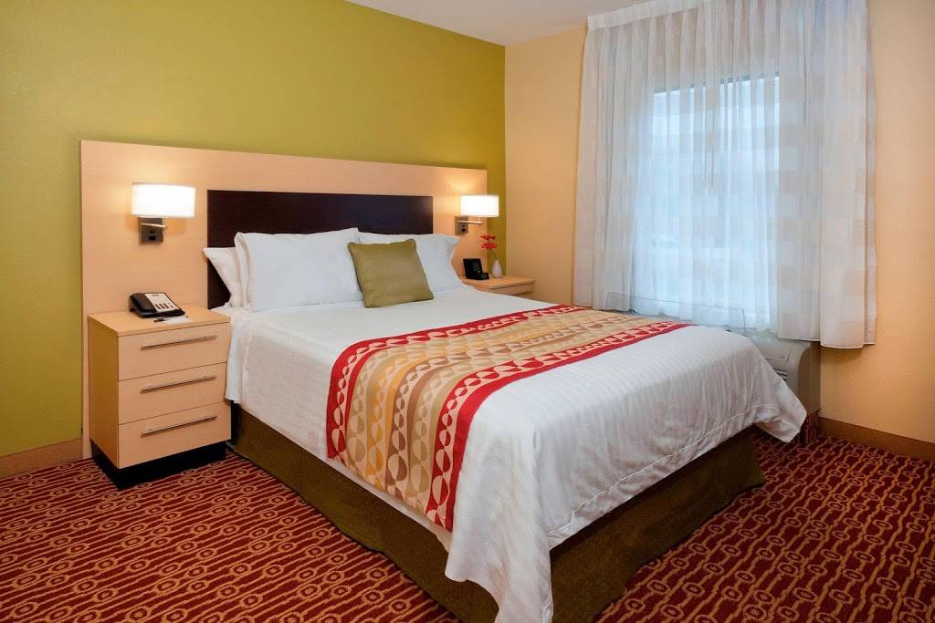 TownePlace Suites by Marriott Nashville Airport | 2700 Elm Hill Pike, Nashville, TN 37214, USA | Phone: (615) 232-3830