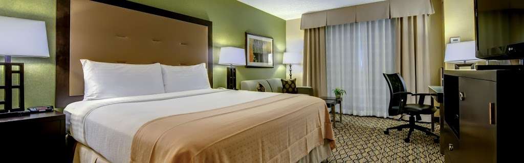 Holiday Inn San Diego Miramar - McAs Area | 9335 Kearny Mesa Rd, San Diego, CA 92126, USA | Phone: (858) 695-2300