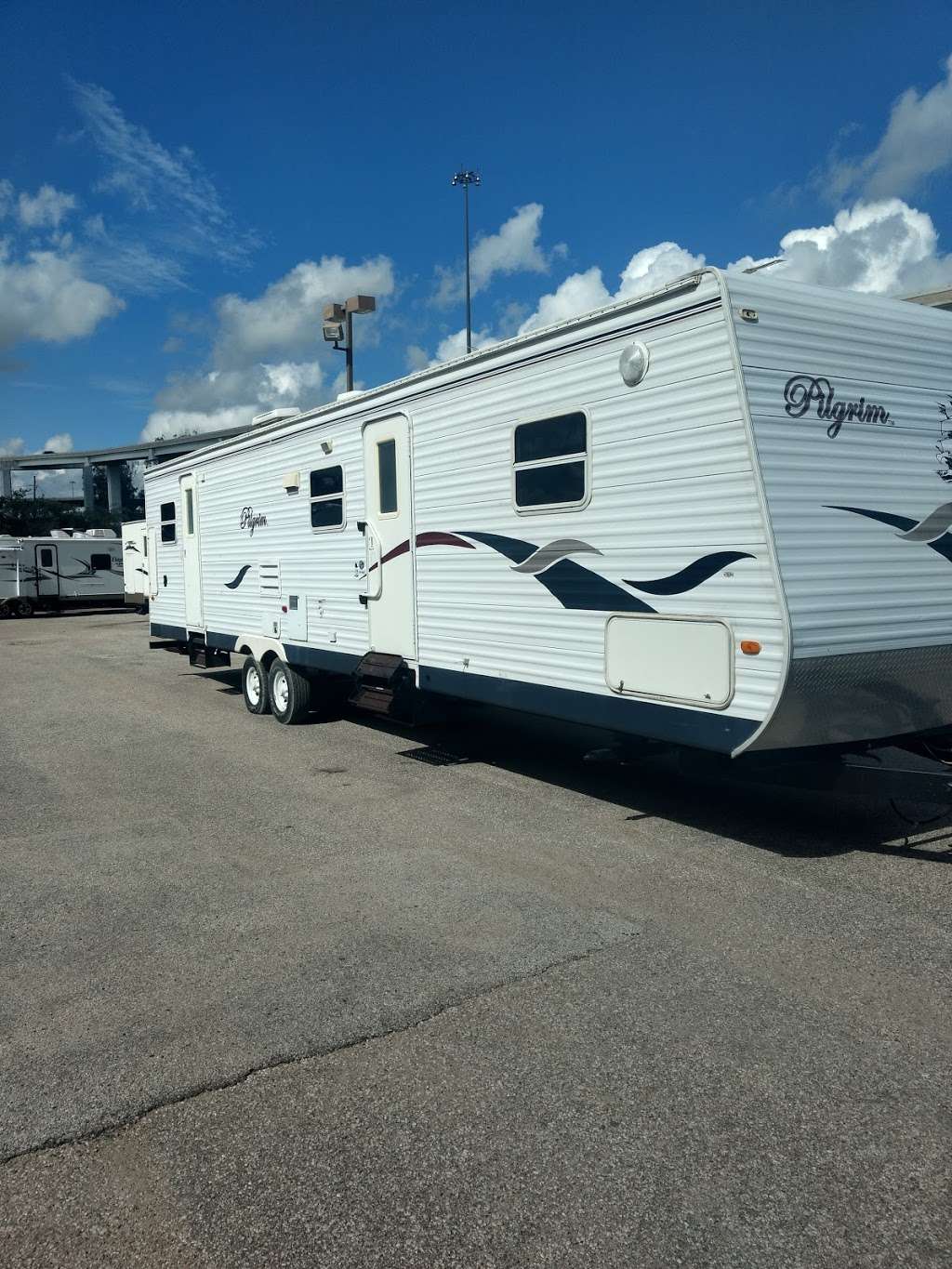 Archer RV | 10711 Southwest Fwy, Houston, TX 77074, USA | Phone: (713) 995-8585