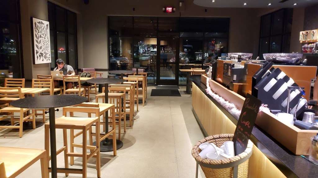 Starbucks | 240 NJ-17, Paramus, NJ 07652, USA | Phone: (551) 255-1280