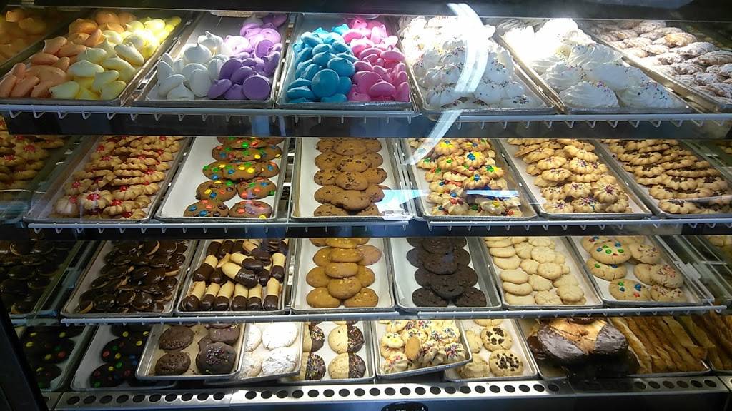 Ampy Bakery | 4665 NW 199th St, Miami Gardens, FL 33055, USA | Phone: (305) 624-0549