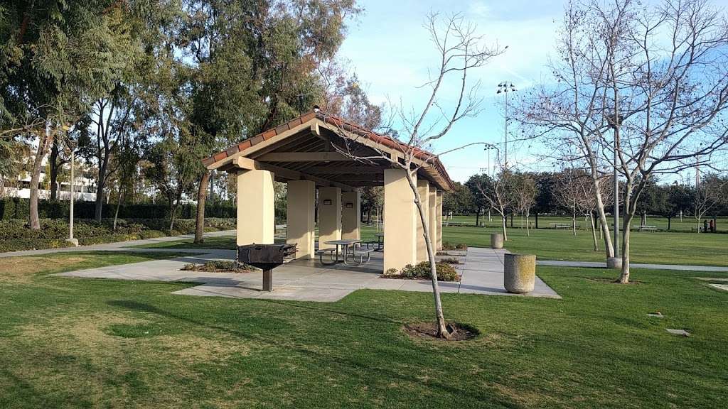 Oak Creek Community Park | 15616 Valley Oak Dr, Irvine, CA 92618, USA | Phone: (949) 724-6830
