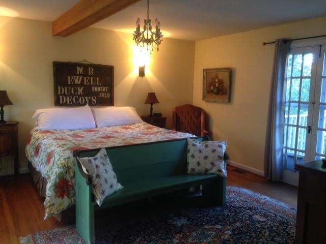 The Ledge House Bed and Breakfast | 280 Henry Clay St, Harpers Ferry, WV 25425, USA | Phone: (877) 468-4236