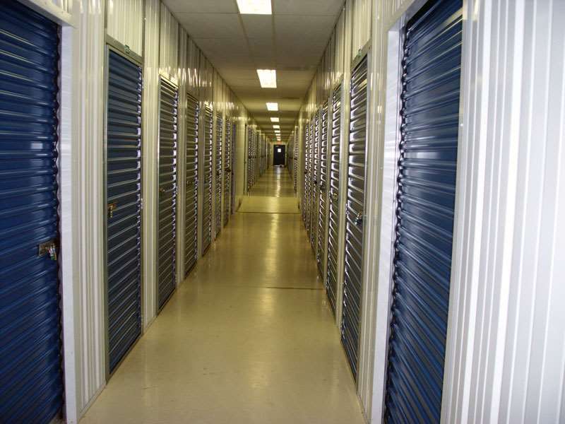 Extra Space Storage | 5851 King Centre Dr, Alexandria, VA 22315, USA | Phone: (703) 719-0703