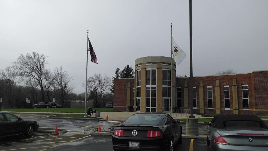 Mundelein Branch Traffic Court | 105 IL-83, Mundelein, IL 60060, USA | Phone: (847) 377-3300