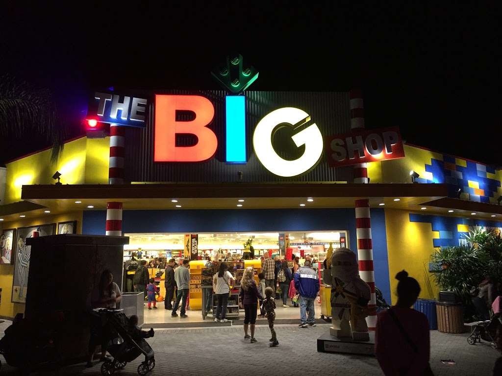 The Big Shop | 1 Legoland Dr, Carlsbad, CA 92008, USA | Phone: (760) 918-5497