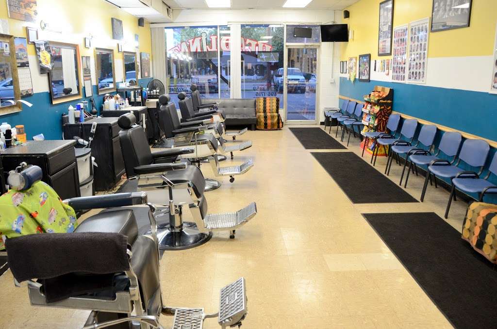 Headlinaz Barbershop | 1511 N Arlington Ave, Indianapolis, IN 46219, USA | Phone: (317) 985-3959