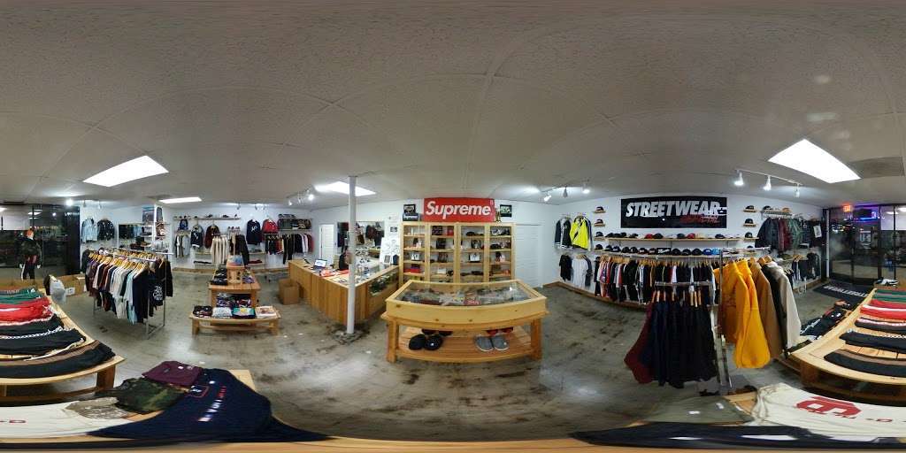 STREETWEAR OFFICIAL | 1711 W Chapman Ave, Orange, CA 92868, USA | Phone: (888) 912-6529