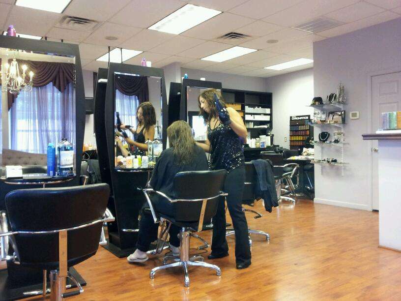 Le Palais Hair Lounge | 1011 NJ-70 Ste. D, Brielle, NJ 08730, USA | Phone: (732) 451-6689