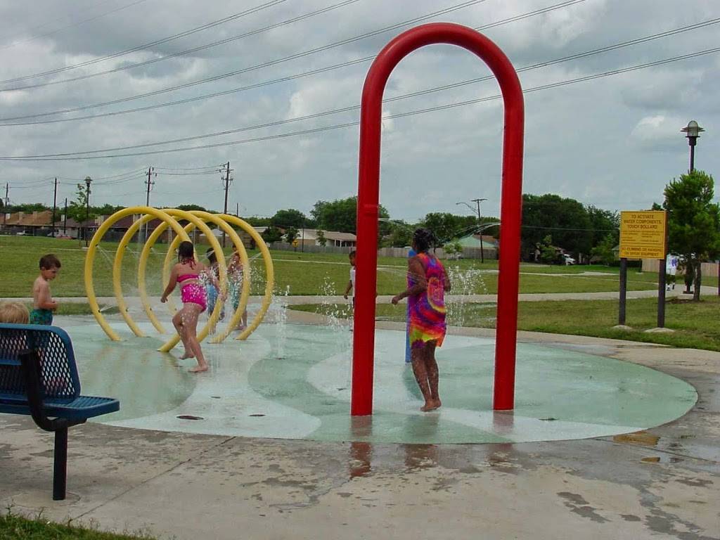 Brantley Hinshaw Park | 2121 Overbrook Dr, Arlington, TX 76014, USA | Phone: (817) 459-5474