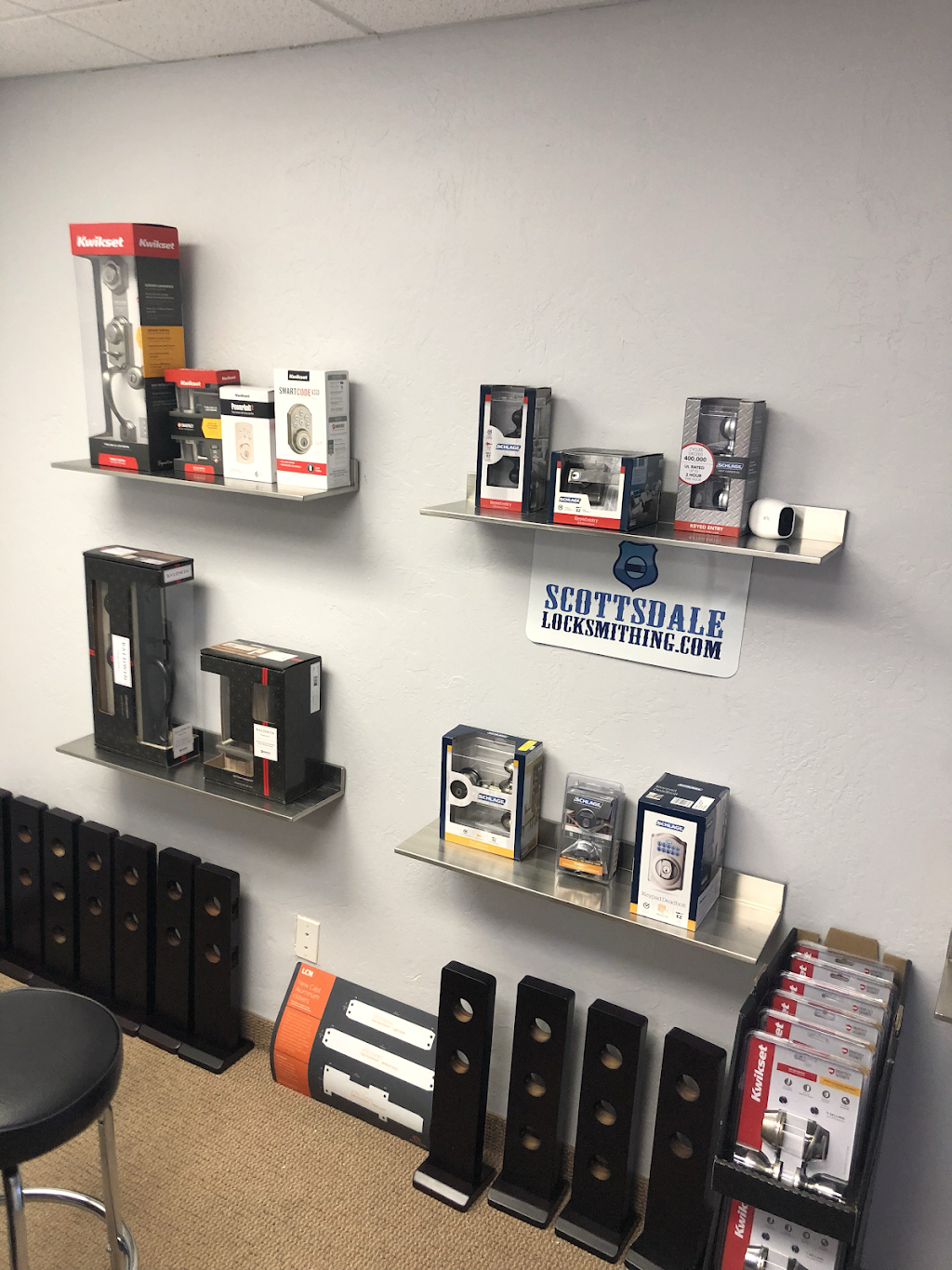 scottsdale locksmithing shop | 7721 E Gray Rd unit 201, Scottsdale, AZ 85260, USA | Phone: (480) 770-6656