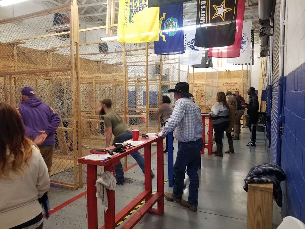 Patriot Brew Thru and Axe Throwing | 2663 US Hwy 70 SE, Hickory, NC 28602, USA | Phone: (828) 578-6093