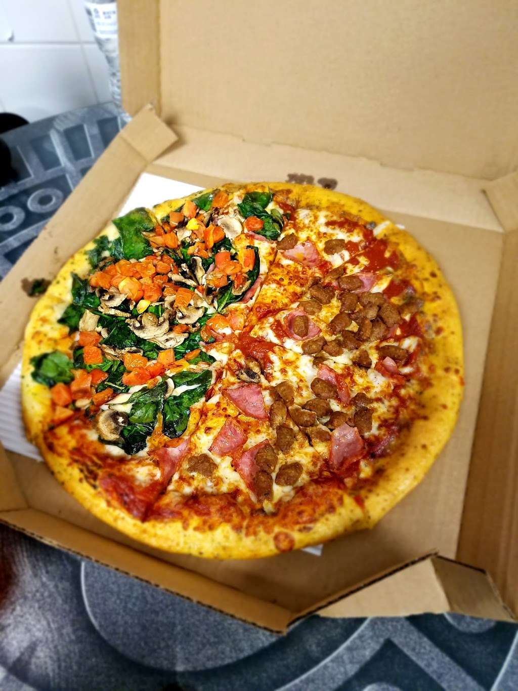 Pizza Hut | 1336 Cape St Claire Rd, Annapolis, MD 21409, USA | Phone: (410) 757-0207