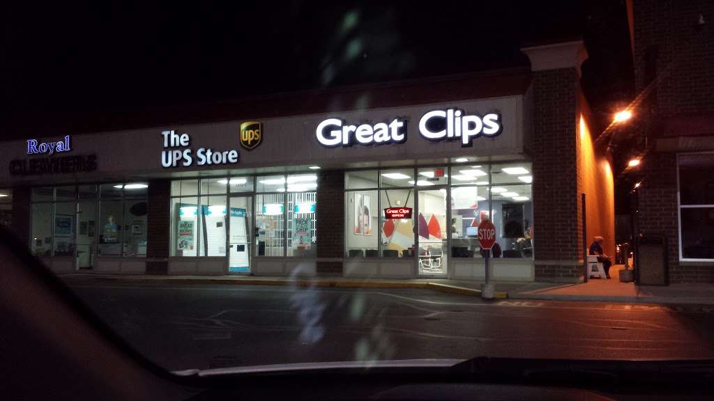 Great Clips | 1350 W Southport Rd, Indianapolis, IN 46217, USA | Phone: (317) 889-7066