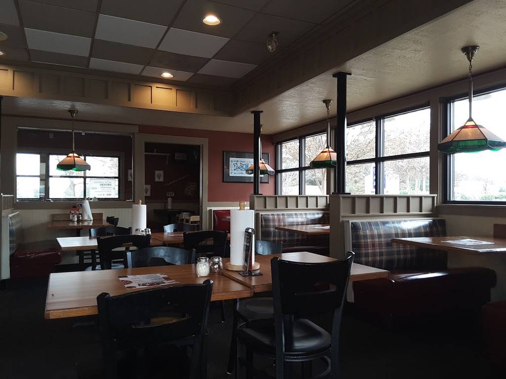 Pizza Hut | 2721 Peters Creek Pkwy, Winston-Salem, NC 27127, USA | Phone: (336) 785-4435