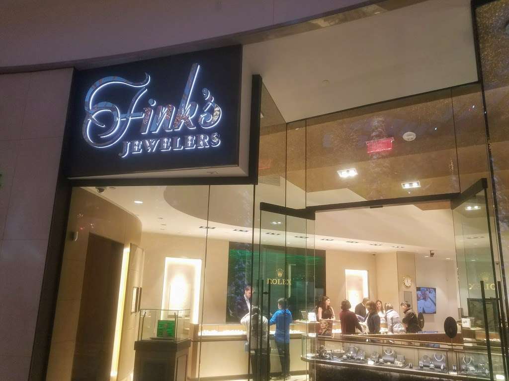 Finks Jewelers MGM National Harbor | 101 MGM National Ave Space 12, Oxon Hill, MD 20745, USA | Phone: (301) 281-2425