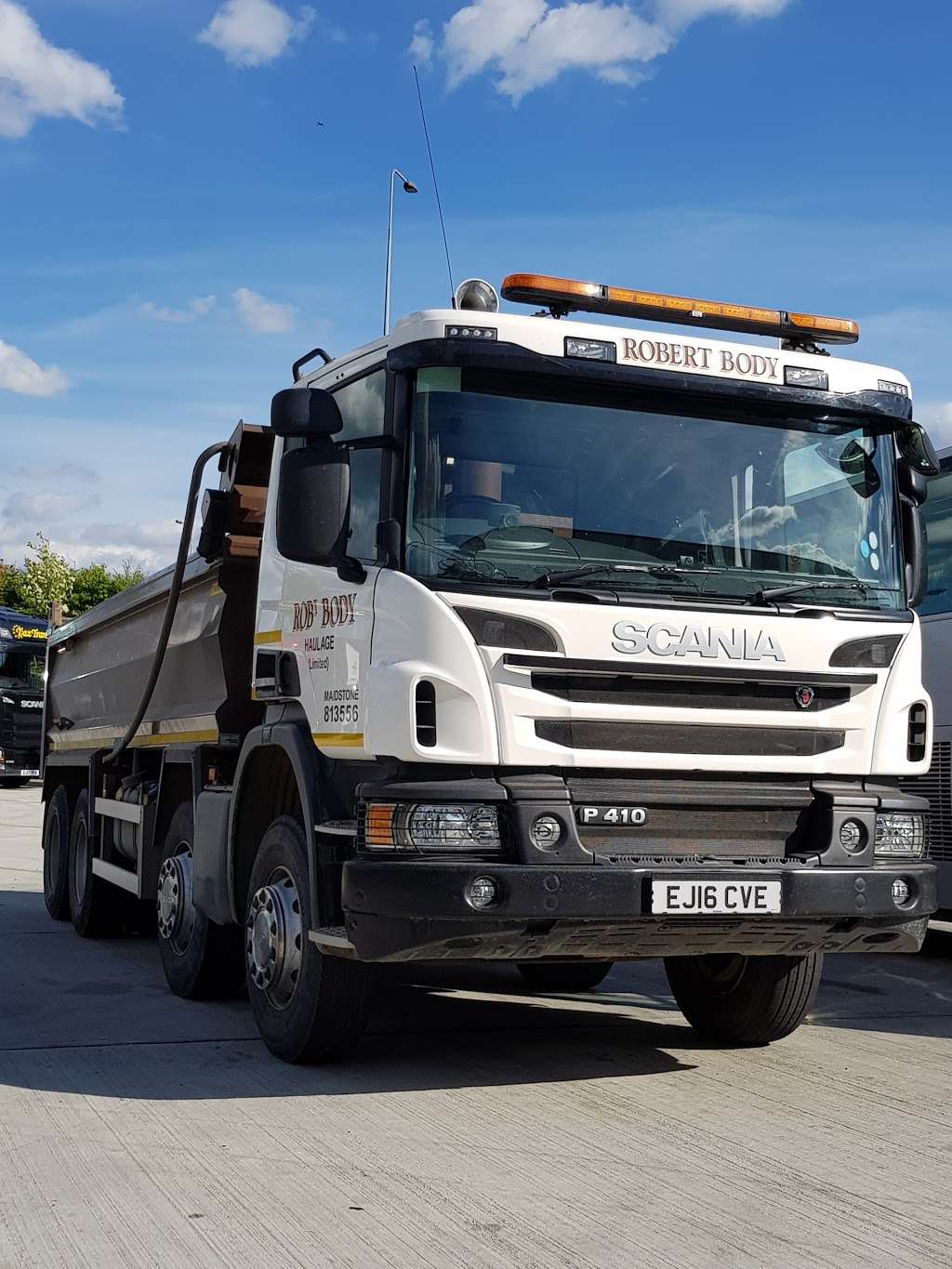 Robert Body Haulage Ltd | Long Pond Works, Wrotham Road, Borough Green, Sevenoaks, Borough Green, Kent TN15 8DE, UK | Phone: 01622 813556