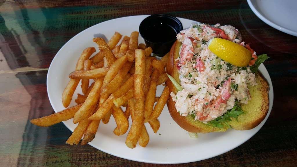 Johnny Longboats | 2401 N Ocean Ave, Riviera Beach, FL 33404, USA | Phone: (561) 249-2795