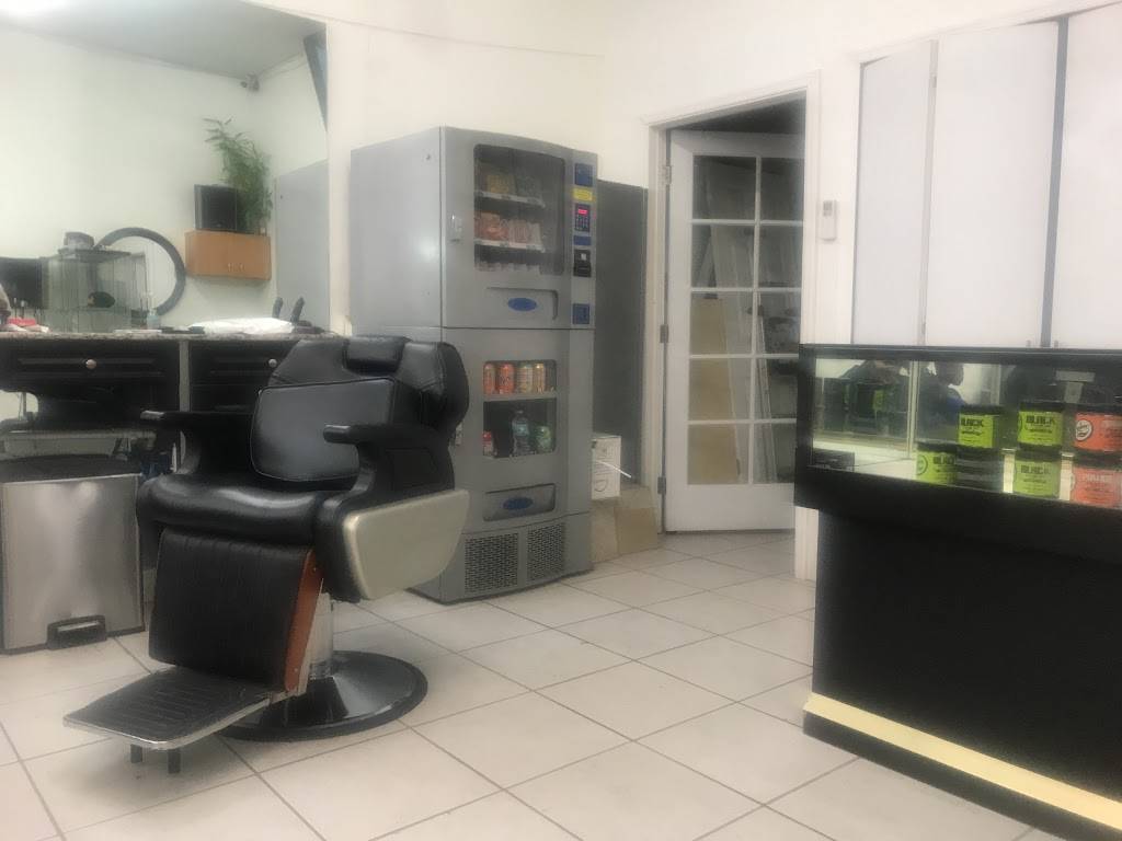 Maikel BarberStar | 2024 SW 57th Ave, Miami, FL 33155, USA | Phone: (786) 442-4584