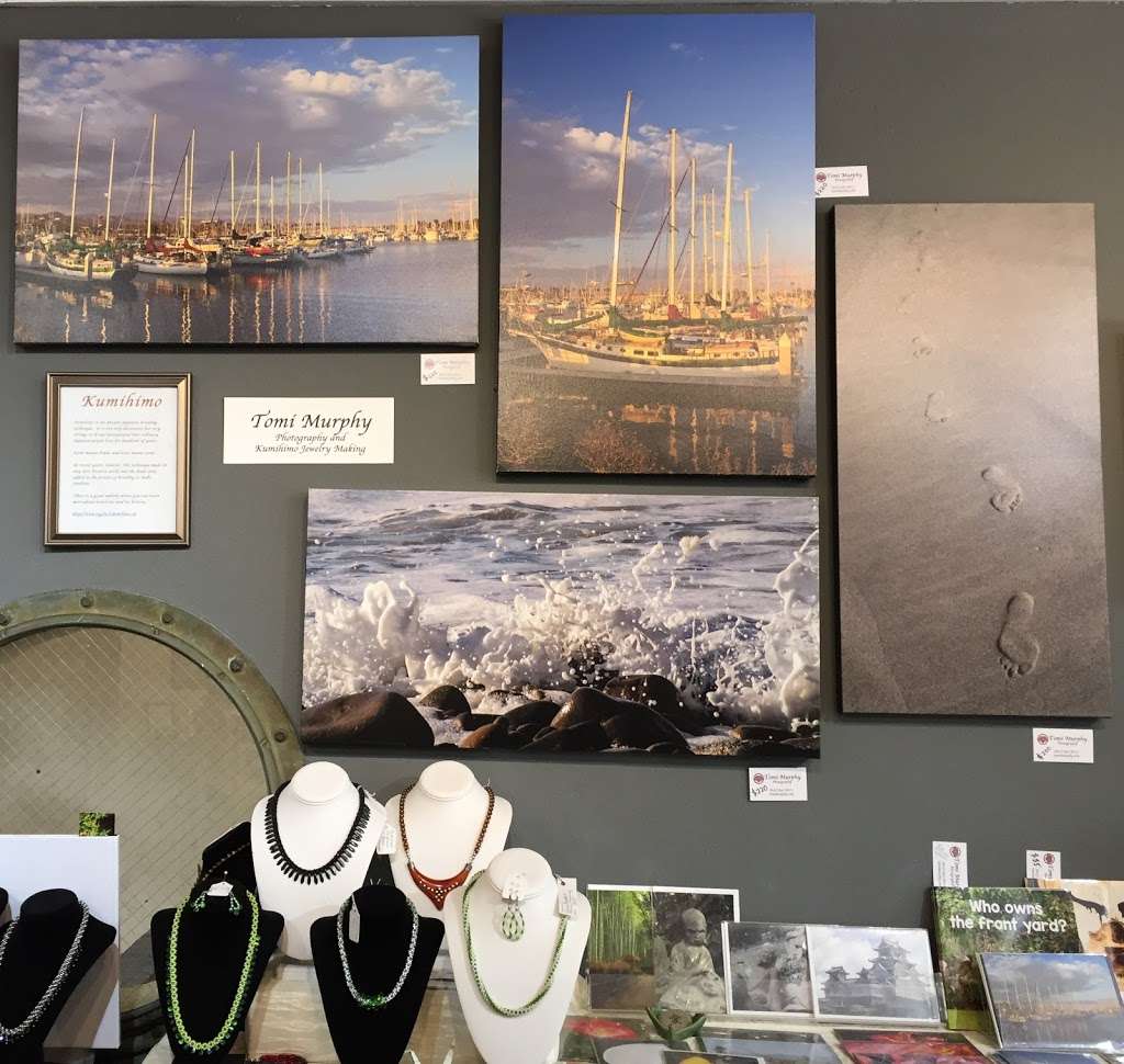 Harbor Village Gallery & Gifts | 1559-1567 Spinnaker Dr, Ventura, CA 93001, USA | Phone: (805) 644-2750